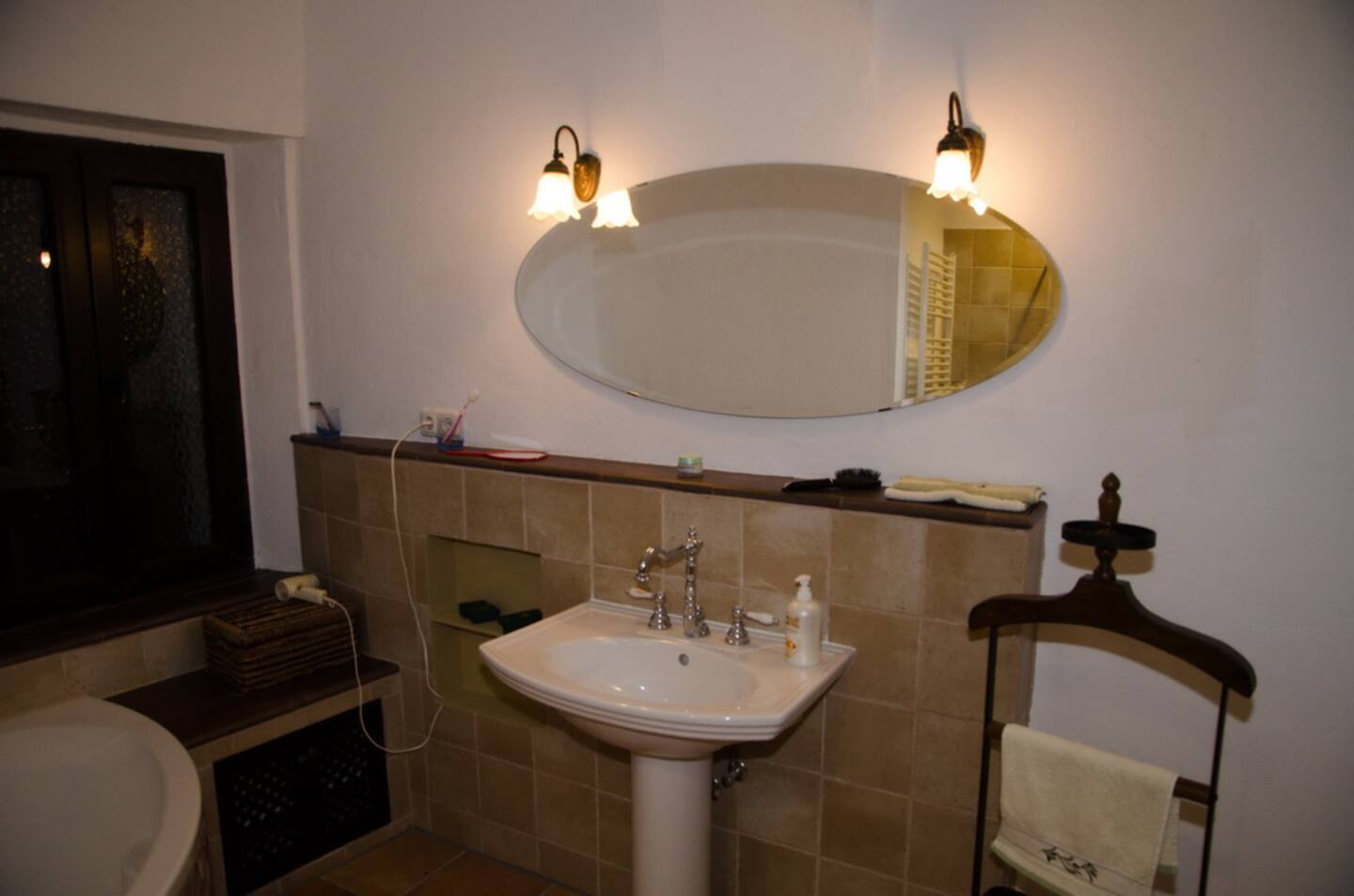 Bad mit Wanne